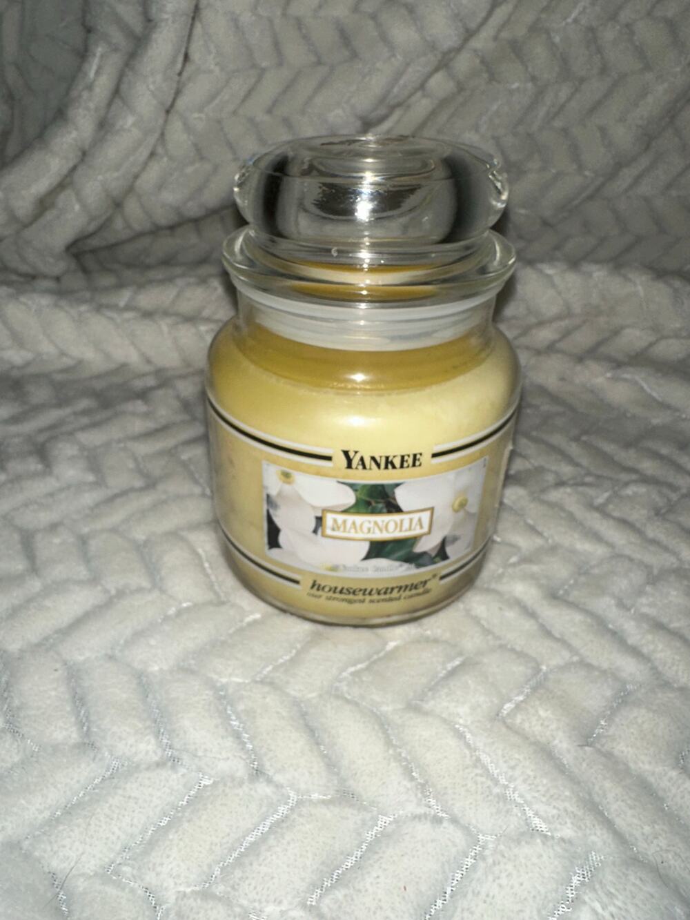 Yankee Candle Magnolia Housewarmer Jar Candle